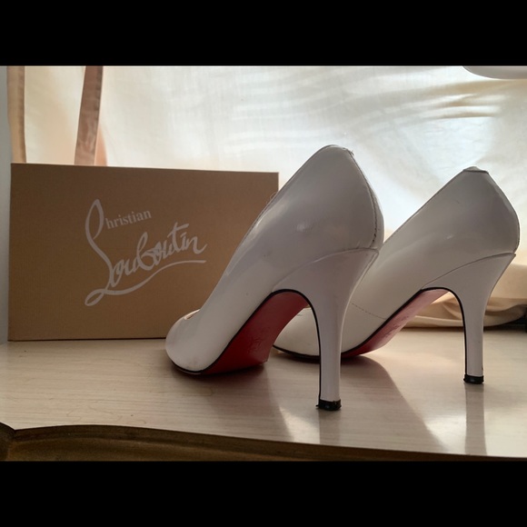 Christian Louboutin white pumps size 38 eu 8 US - Picture 2 of 3